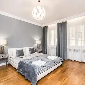 Apartment Rent Like - Przejscie Garncarskie 10, Wroclaw